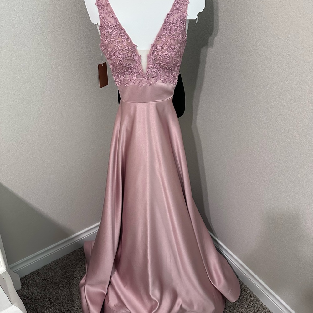 Blush Lace Maxi Dress